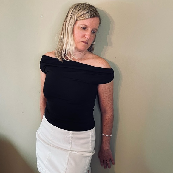 NWT Olivaceous Black Off-Shoulder Stretchy Top, size S - Picture 7 of 7